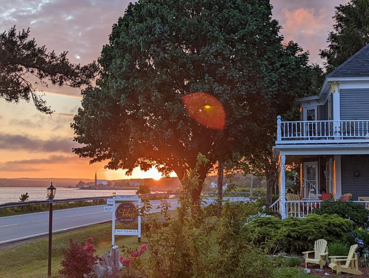Toba'S Bed & Breakfast ルーネンバーグ エクステリア 写真